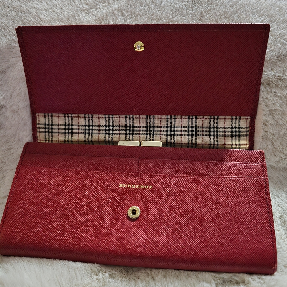Burberry Long Wallet EUC